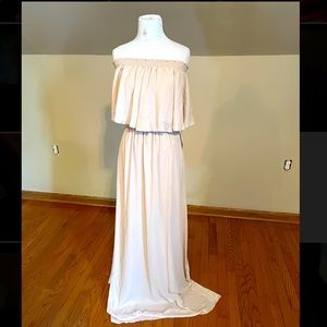 Show me your Mumu hacienda maxi
dress